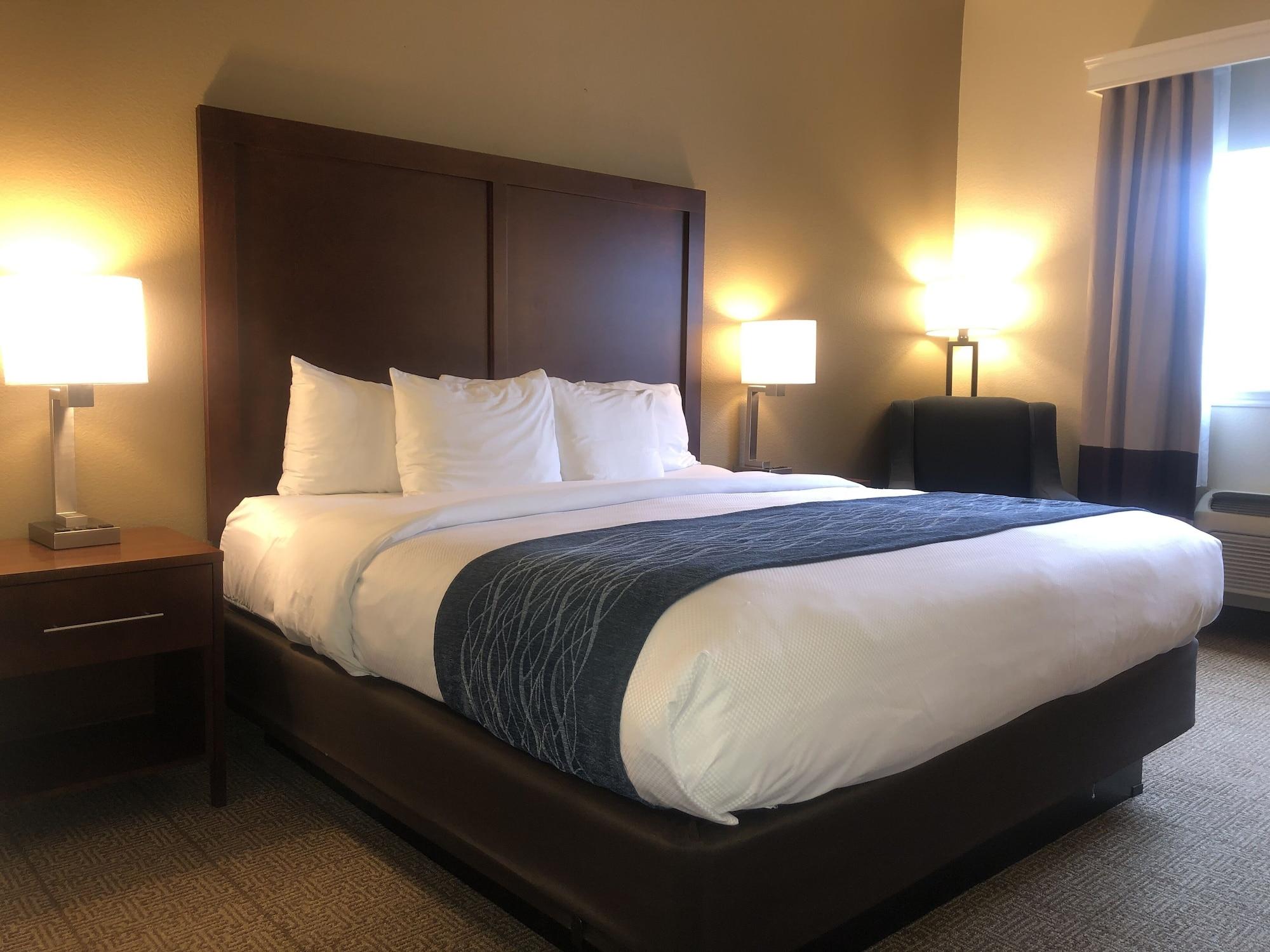 Comfort Inn & Suites Ukiah Eksteriør bilde