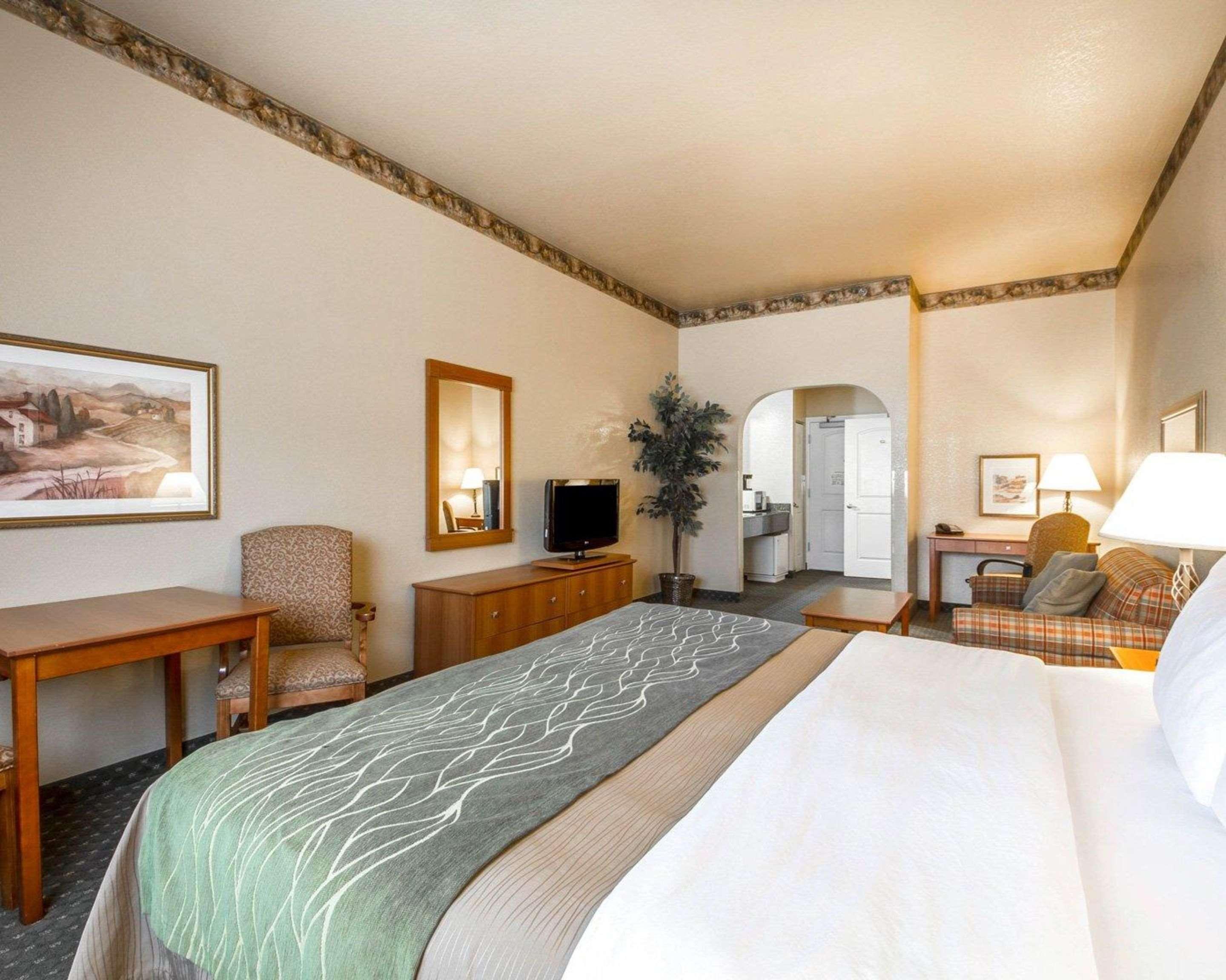 Comfort Inn & Suites Ukiah Eksteriør bilde