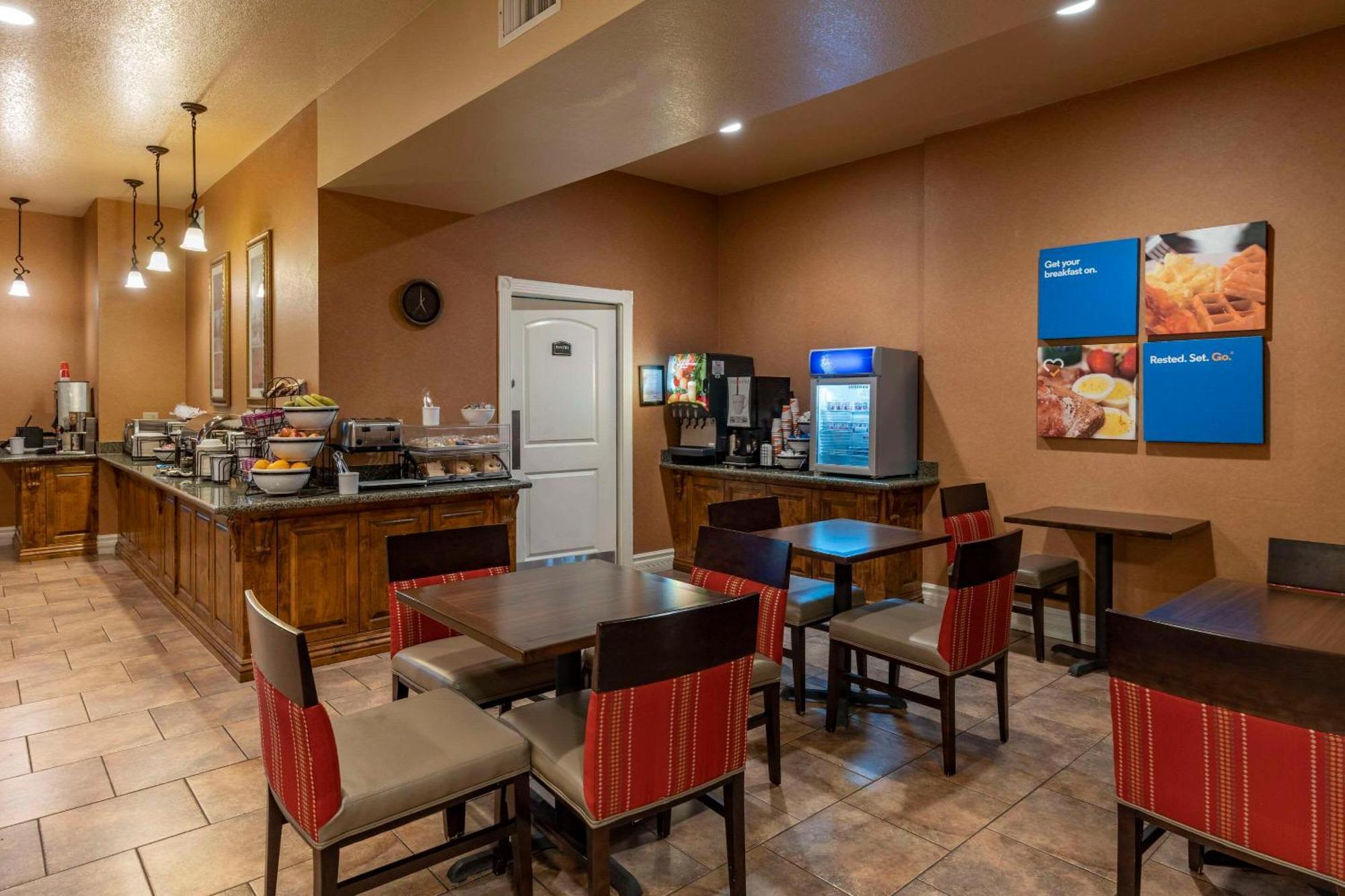 Comfort Inn & Suites Ukiah Eksteriør bilde