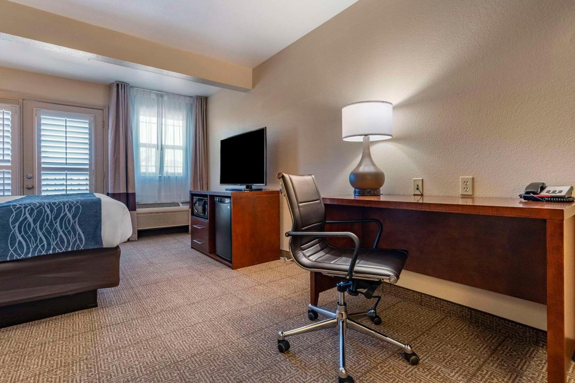 Comfort Inn & Suites Ukiah Eksteriør bilde