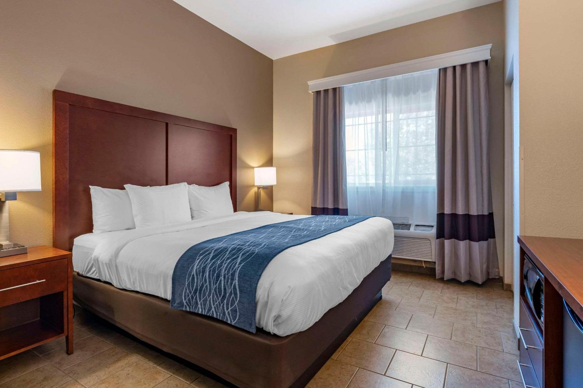 Comfort Inn & Suites Ukiah Eksteriør bilde