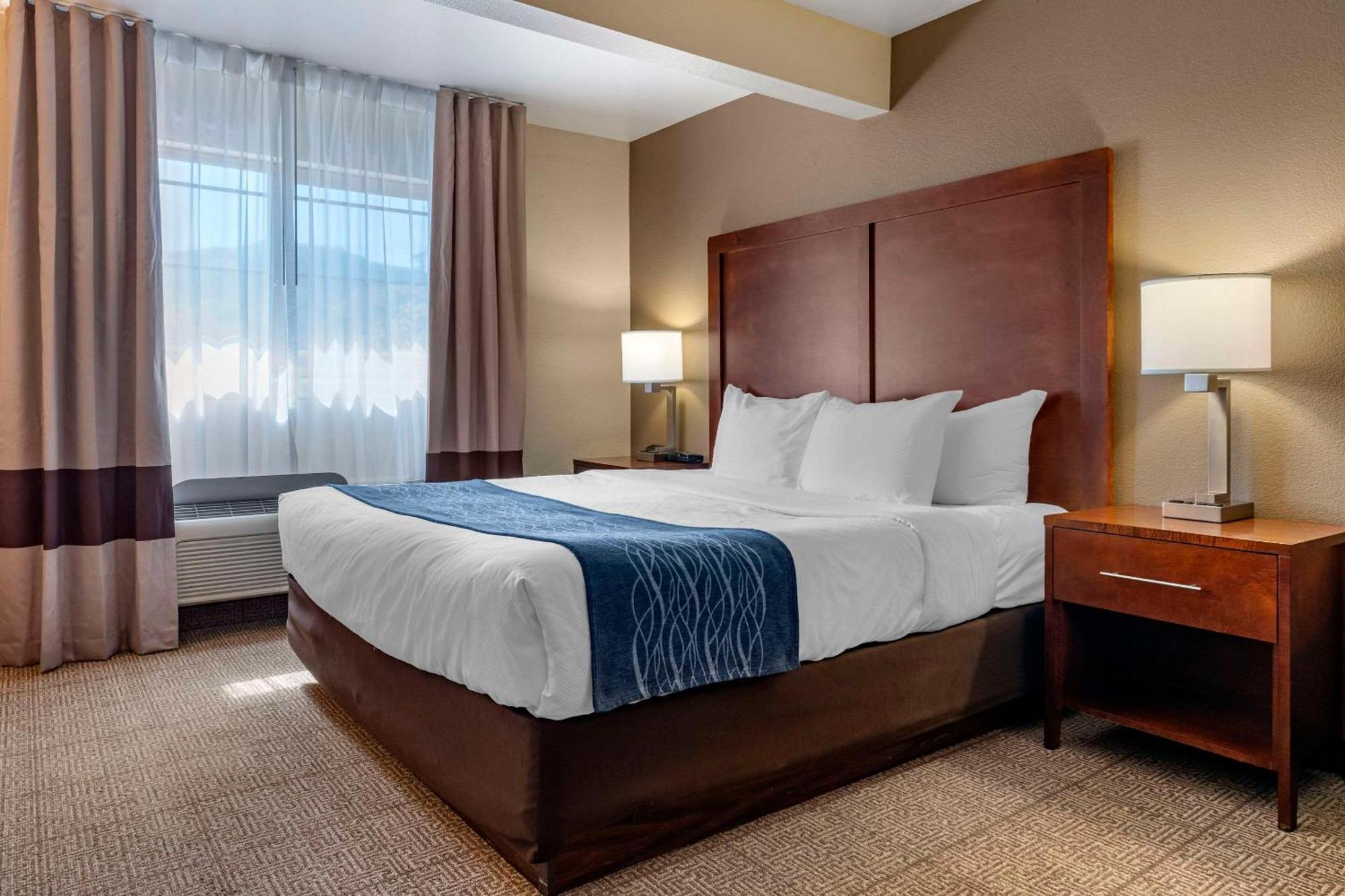 Comfort Inn & Suites Ukiah Eksteriør bilde